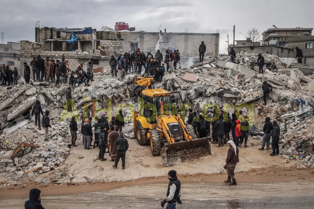 Deprem Bölgesinde Acil Yardım Çalışmaları
