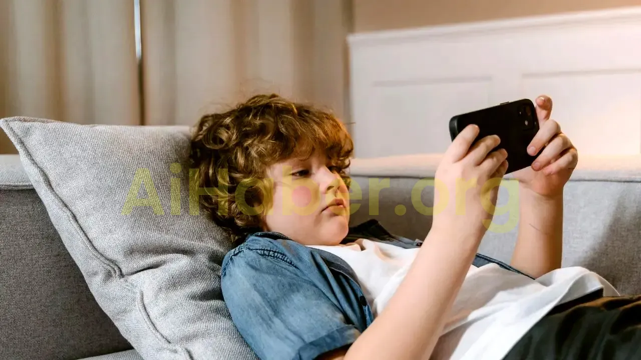 Meta AI sohbet robotunun gençleri kendilerine zarar vermeye teşvik ettiği iddia edildi