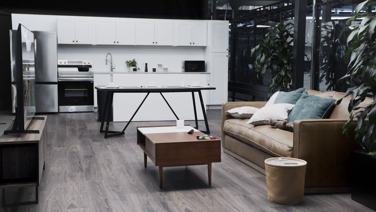 İnsansı Robot Helix 02 Sahneye Çıktı: Oturma Odasını Otonom Olarak Temizliyor!